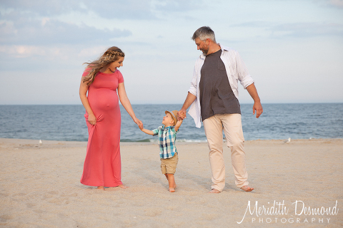 Point Pleasant Boardwalk Family Photo Session-02 w logo